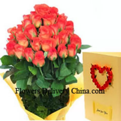 Bündel von 30 orangefarbenen Rosen mit einer kostenlosen Liebesgrußkarte